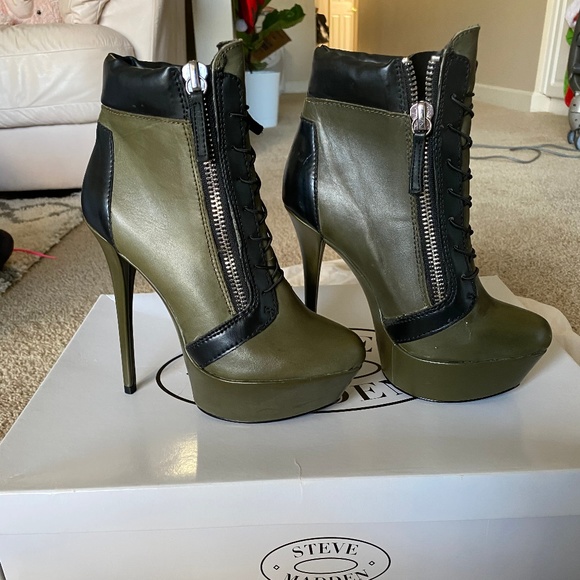 Steve Madden Sz. 7 Stiletto Boot - - Picture 2 of 7